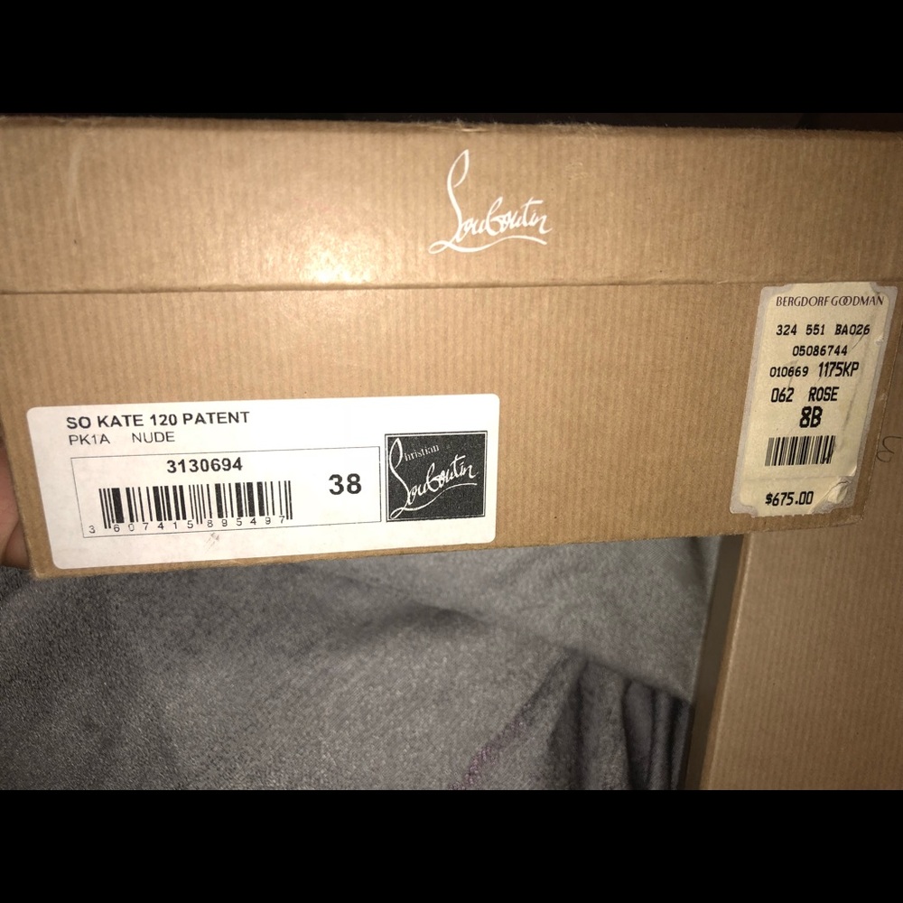 Christian Louboutin So Kate - Picture 6 of 6